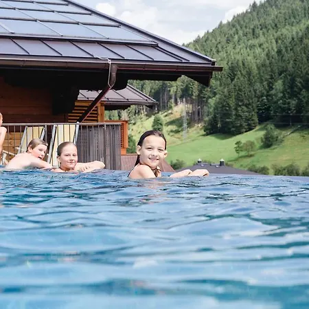 Hostel Jugendhotel Aicher Wagrain