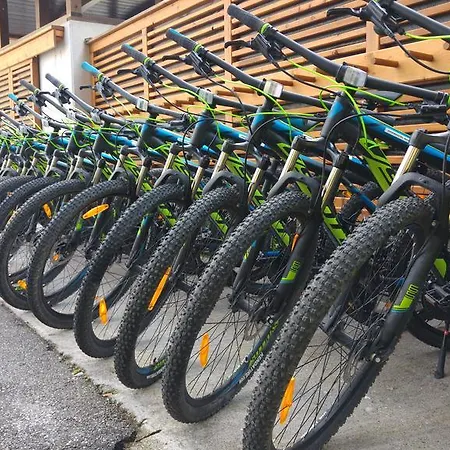 Jugendhotel Aicher Hostel *