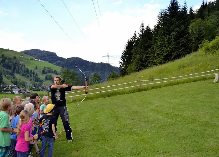 Jugendhotel Aicher Hostel *