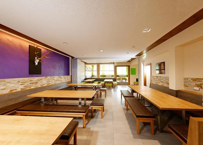 Hostel Jugendhotel Aicher *